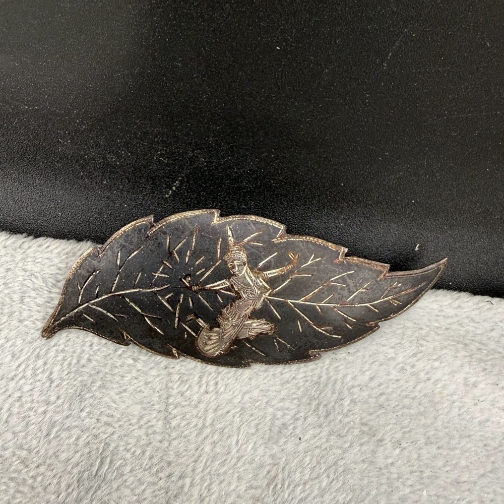 Vintage Siam Sterling Silver Brooch Niello Signed Leaf Enamel